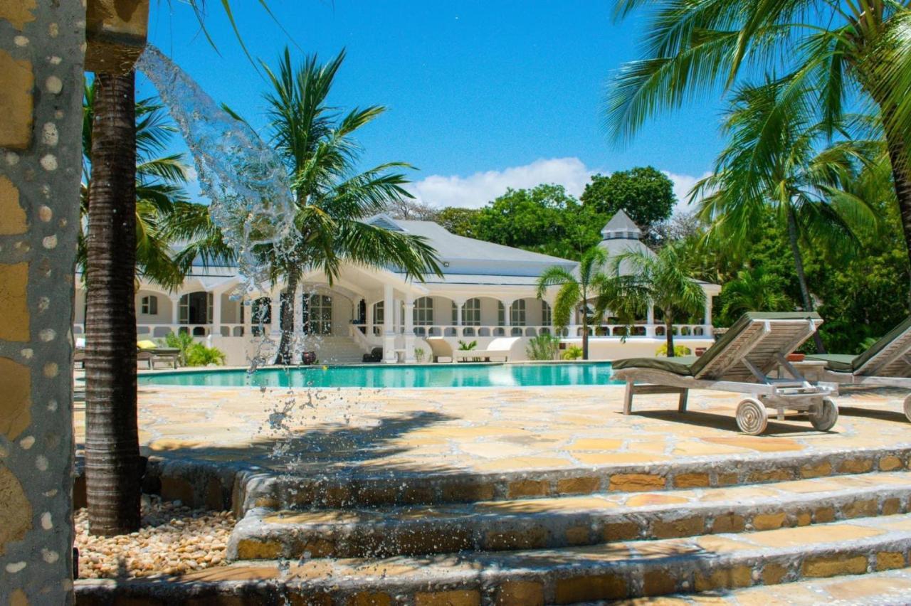 Zumzum Beach House Bed & Breakfast Kinondo Ngoại thất bức ảnh