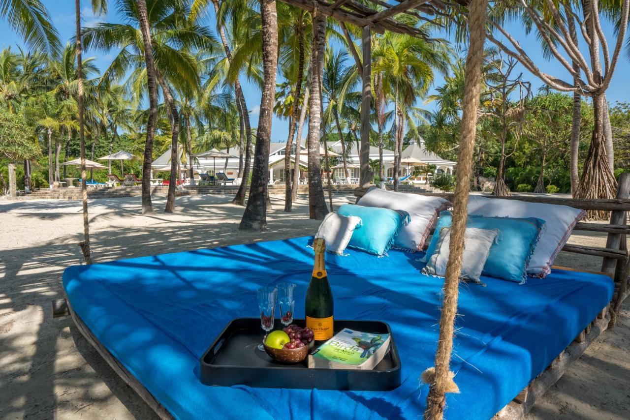 Zumzum Beach House Bed & Breakfast Kinondo Ngoại thất bức ảnh